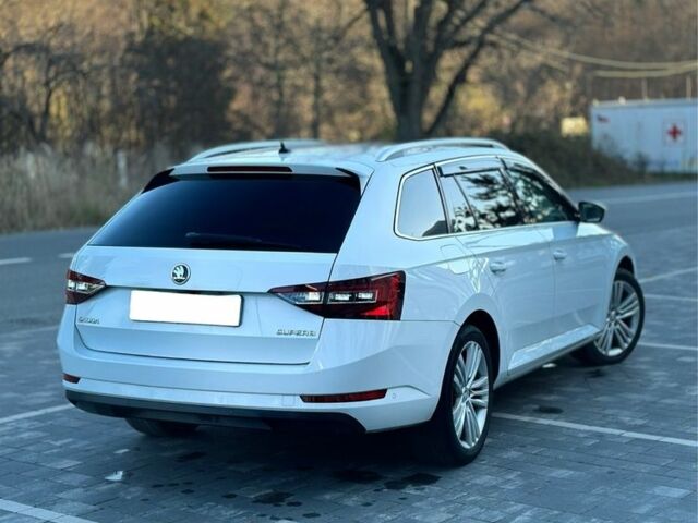 Белый Шкода Суперб, объемом двигателя 1.6 л и пробегом 291 тыс. км за 14500 $, фото 3 на Automoto.ua