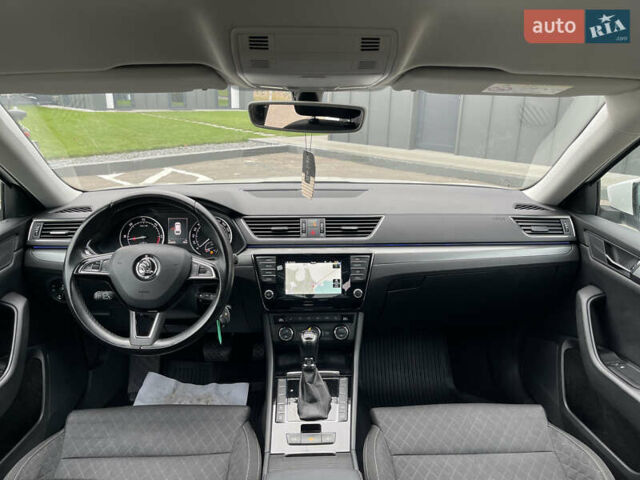 Белый Шкода Суперб, объемом двигателя 2 л и пробегом 254 тыс. км за 15800 $, фото 39 на Automoto.ua