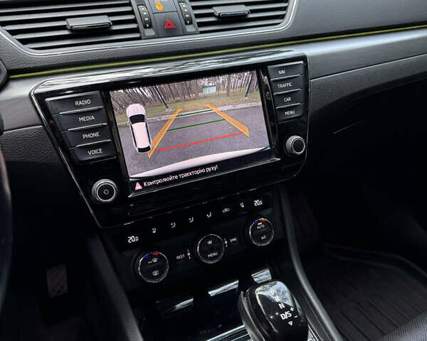 Белый Шкода Суперб, объемом двигателя 1.97 л и пробегом 278 тыс. км за 17000 $, фото 15 на Automoto.ua