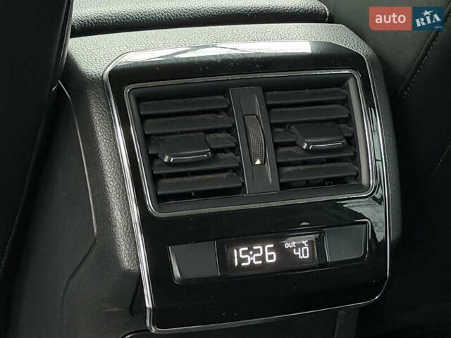 Белый Шкода Суперб, объемом двигателя 2 л и пробегом 269 тыс. км за 15999 $, фото 13 на Automoto.ua