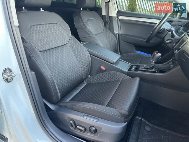 Белый Шкода Суперб, объемом двигателя 1.97 л и пробегом 225 тыс. км за 17800 $, фото 39 на Automoto.ua