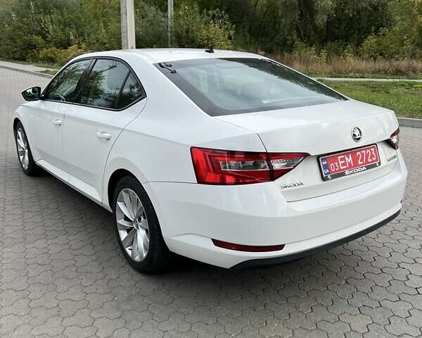 Белый Шкода Суперб, объемом двигателя 1.6 л и пробегом 172 тыс. км за 13500 $, фото 22 на Automoto.ua