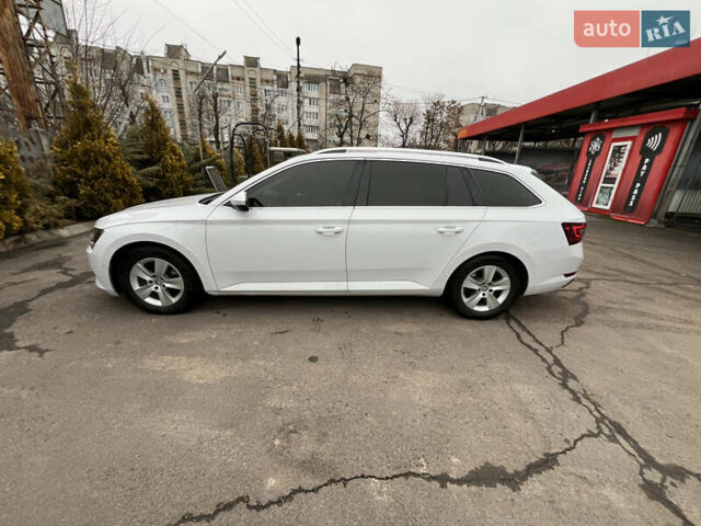 Белый Шкода Суперб, объемом двигателя 1.97 л и пробегом 323 тыс. км за 14500 $, фото 1 на Automoto.ua