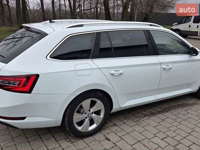 Білий Шкода Суперб, об'ємом двигуна 2 л та пробігом 288 тис. км за 15999 $, фото 10 на Automoto.ua