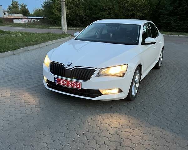 Белый Шкода Суперб, объемом двигателя 1.6 л и пробегом 172 тыс. км за 13500 $, фото 39 на Automoto.ua