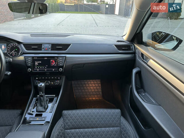 Белый Шкода Суперб, объемом двигателя 1.97 л и пробегом 225 тыс. км за 17800 $, фото 45 на Automoto.ua