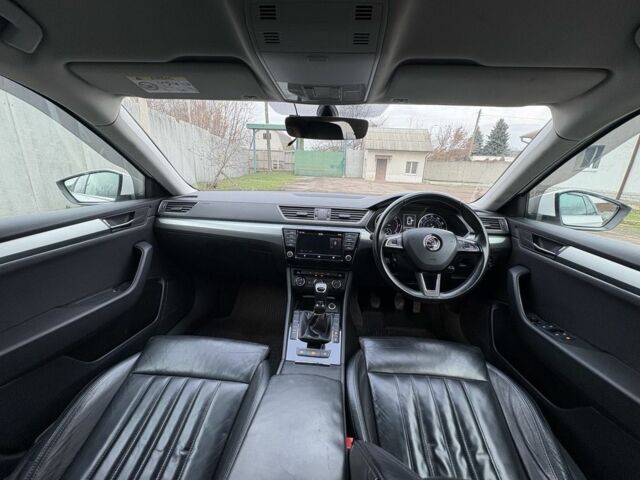 Белый Шкода Суперб, объемом двигателя 2 л и пробегом 148 тыс. км за 6000 $, фото 8 на Automoto.ua