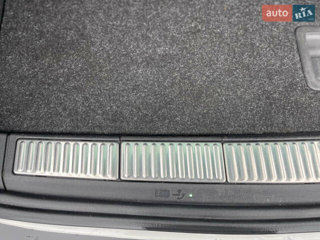 Белый Шкода Суперб, объемом двигателя 2 л и пробегом 254 тыс. км за 15800 $, фото 66 на Automoto.ua