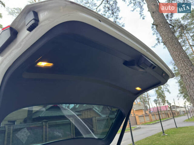 Белый Шкода Суперб, объемом двигателя 1.97 л и пробегом 278 тыс. км за 17000 $, фото 68 на Automoto.ua