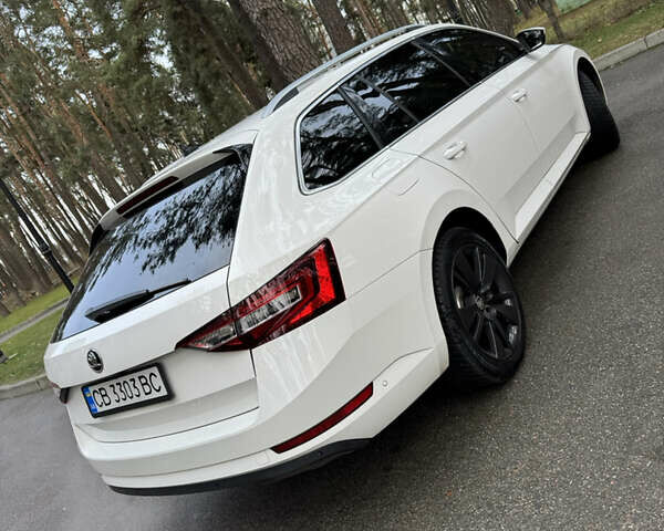 Белый Шкода Суперб, объемом двигателя 1.97 л и пробегом 278 тыс. км за 17000 $, фото 42 на Automoto.ua