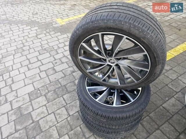 Білий Шкода Суперб, об'ємом двигуна 1.97 л та пробігом 327 тис. км за 17000 $, фото 67 на Automoto.ua