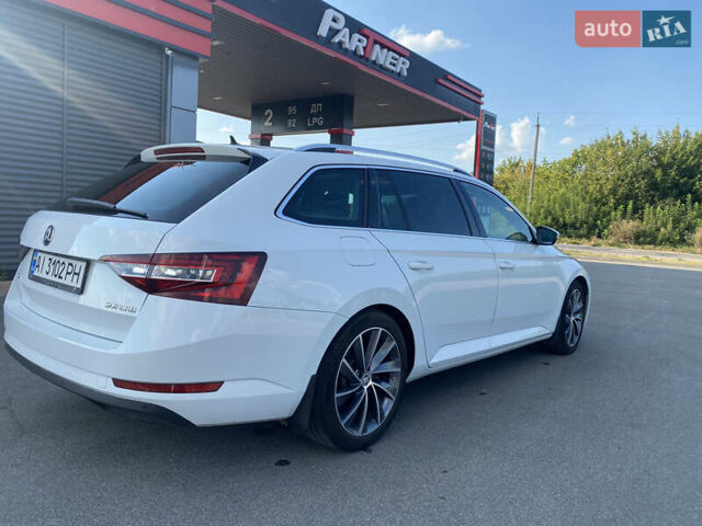 Білий Шкода Суперб, об'ємом двигуна 1.97 л та пробігом 255 тис. км за 19000 $, фото 49 на Automoto.ua