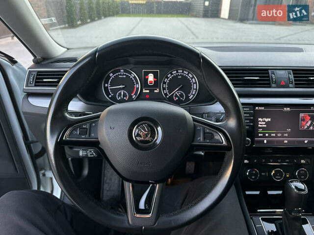 Белый Шкода Суперб, объемом двигателя 1.97 л и пробегом 225 тыс. км за 17800 $, фото 55 на Automoto.ua