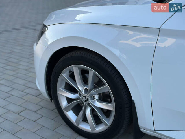 Белый Шкода Суперб, объемом двигателя 1.97 л и пробегом 225 тыс. км за 17800 $, фото 13 на Automoto.ua