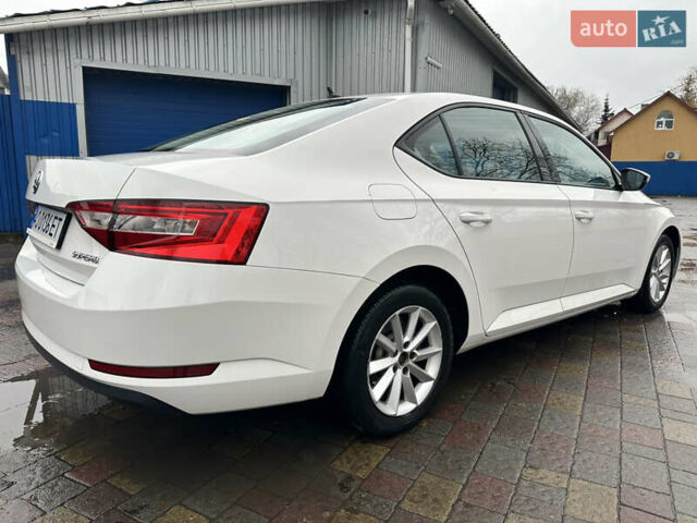 Білий Шкода Суперб, об'ємом двигуна 1.6 л та пробігом 284 тис. км за 11400 $, фото 3 на Automoto.ua