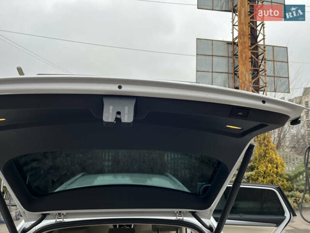 Белый Шкода Суперб, объемом двигателя 1.97 л и пробегом 323 тыс. км за 14500 $, фото 20 на Automoto.ua