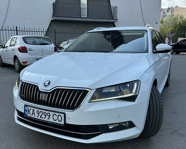 Білий Шкода Суперб, об'ємом двигуна 1.97 л та пробігом 287 тис. км за 20500 $, фото 3 на Automoto.ua