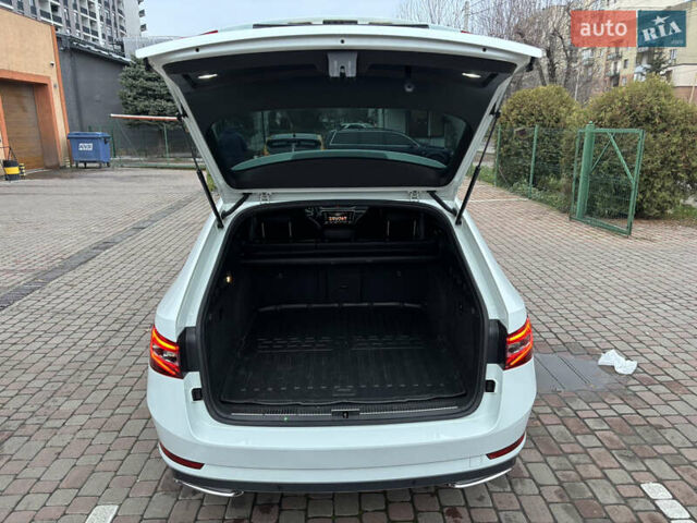 Белый Шкода Суперб, объемом двигателя 1.97 л и пробегом 291 тыс. км за 18900 $, фото 7 на Automoto.ua