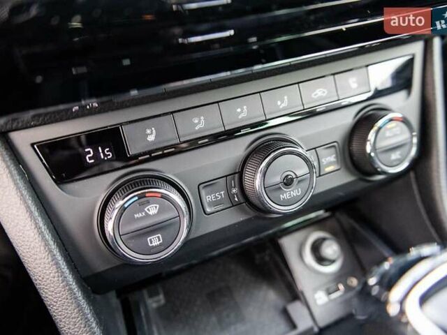 Белый Шкода Суперб, объемом двигателя 1.9 л и пробегом 210 тыс. км за 18800 $, фото 44 на Automoto.ua