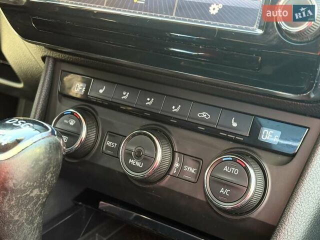 Белый Шкода Суперб, объемом двигателя 1.97 л и пробегом 224 тыс. км за 20000 $, фото 62 на Automoto.ua