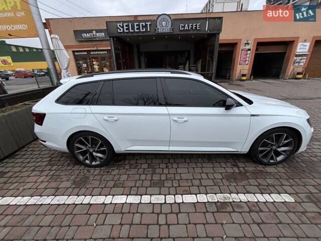 Белый Шкода Суперб, объемом двигателя 1.97 л и пробегом 291 тыс. км за 18900 $, фото 3 на Automoto.ua