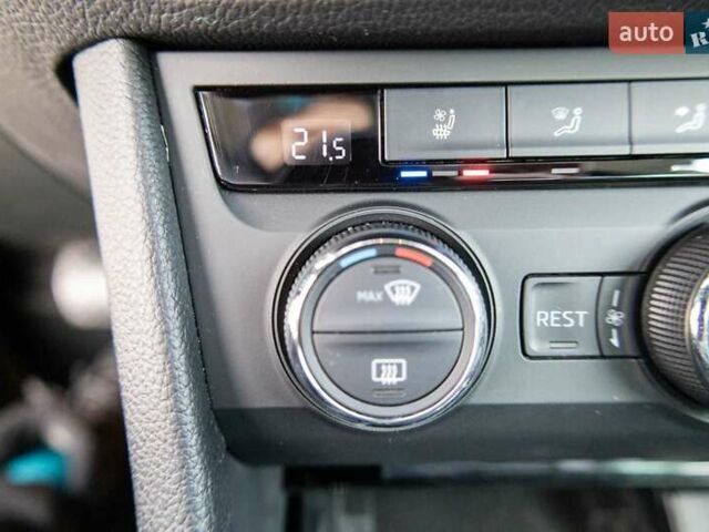 Белый Шкода Суперб, объемом двигателя 1.9 л и пробегом 210 тыс. км за 18800 $, фото 55 на Automoto.ua