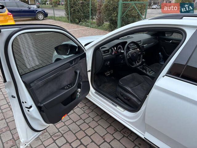 Белый Шкода Суперб, объемом двигателя 1.97 л и пробегом 291 тыс. км за 18900 $, фото 10 на Automoto.ua