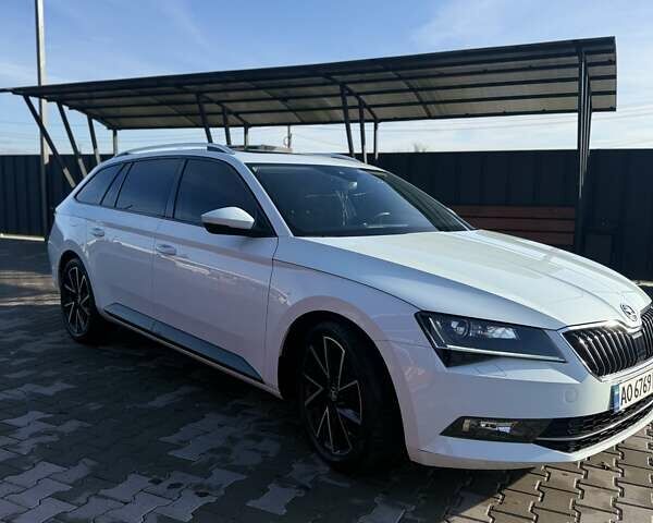 Белый Шкода Суперб, объемом двигателя 1.97 л и пробегом 224 тыс. км за 20000 $, фото 2 на Automoto.ua