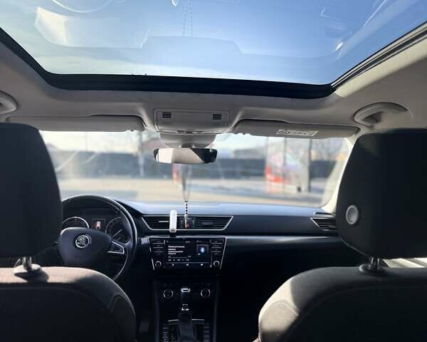 Белый Шкода Суперб, объемом двигателя 1.97 л и пробегом 224 тыс. км за 20000 $, фото 25 на Automoto.ua