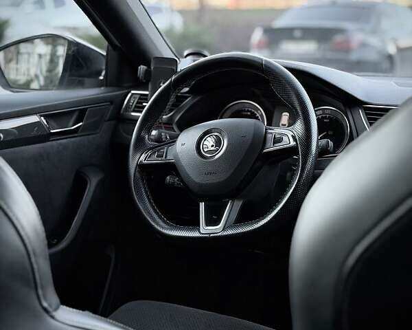 Белый Шкода Суперб, объемом двигателя 1.97 л и пробегом 238 тыс. км за 18900 $, фото 11 на Automoto.ua