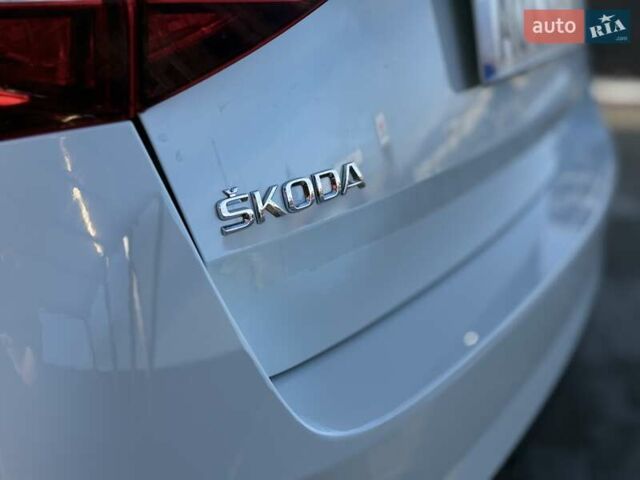 Белый Шкода Суперб, объемом двигателя 1.97 л и пробегом 224 тыс. км за 20000 $, фото 21 на Automoto.ua