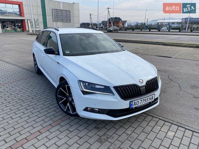 Белый Шкода Суперб, объемом двигателя 1.97 л и пробегом 250 тыс. км за 21900 $, фото 1 на Automoto.ua