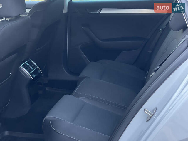 Білий Шкода Суперб, об'ємом двигуна 1.6 л та пробігом 240 тис. км за 13250 $, фото 38 на Automoto.ua