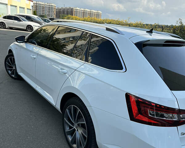 Білий Шкода Суперб, об'ємом двигуна 1.97 л та пробігом 287 тис. км за 20500 $, фото 4 на Automoto.ua