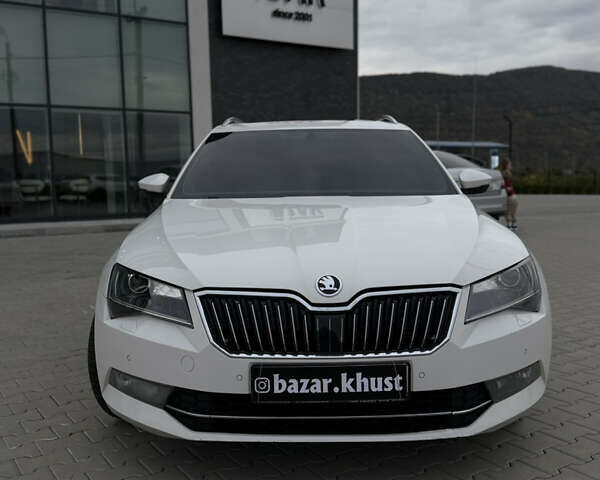 Белый Шкода Суперб, объемом двигателя 2 л и пробегом 280 тыс. км за 16800 $, фото 18 на Automoto.ua