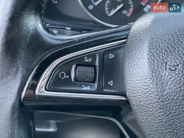 Шкода Суперб 2017 в Нововолынск на Automoto.ua Белый Шкода Суперб, объемом двигателя 1.6 л и пробегом 242 тыс. км за 13500 $, фото 27 на Automoto.ua