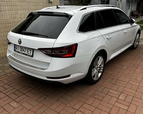 Білий Шкода Суперб, об'ємом двигуна 1.97 л та пробігом 293 тис. км за 18500 $, фото 1 на Automoto.ua