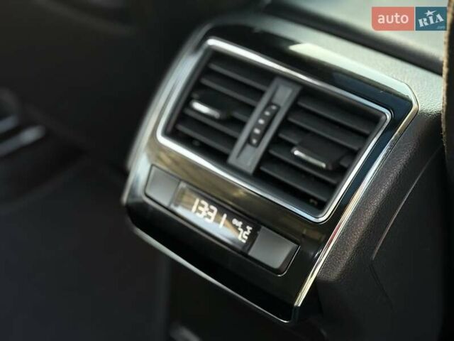 Белый Шкода Суперб, объемом двигателя 1.97 л и пробегом 224 тыс. км за 20000 $, фото 55 на Automoto.ua