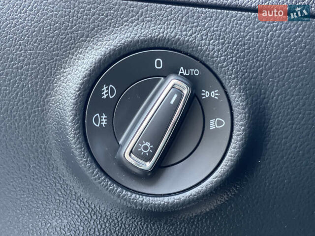 Шкода Суперб 2017 в Нововолынск на Automoto.ua Белый Шкода Суперб, объемом двигателя 1.6 л и пробегом 242 тыс. км за 13500 $, фото 25 на Automoto.ua