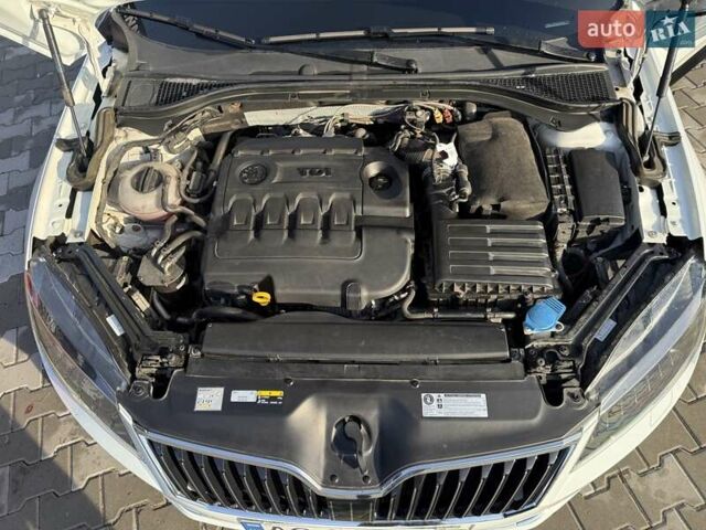 Белый Шкода Суперб, объемом двигателя 1.97 л и пробегом 224 тыс. км за 20000 $, фото 44 на Automoto.ua