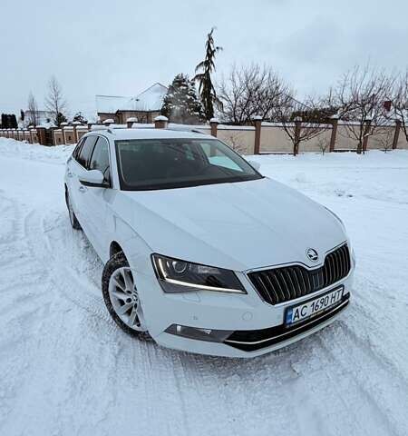 Белый Шкода Суперб, объемом двигателя 1.97 л и пробегом 120 тыс. км за 23000 $, фото 6 на Automoto.ua