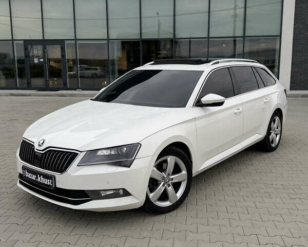 Белый Шкода Суперб, объемом двигателя 2 л и пробегом 280 тыс. км за 16800 $, фото 19 на Automoto.ua