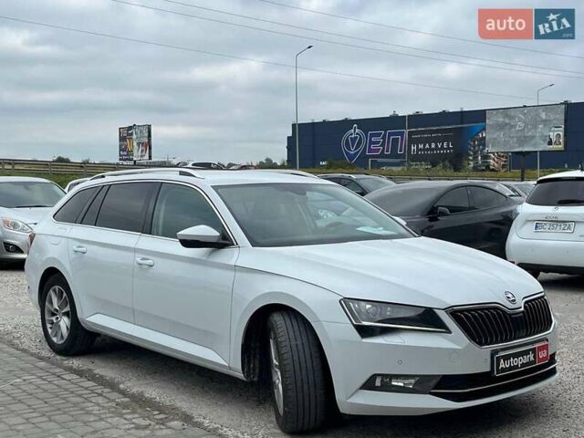 Белый Шкода Суперб, объемом двигателя 1.6 л и пробегом 117 тыс. км за 17590 $, фото 2 на Automoto.ua