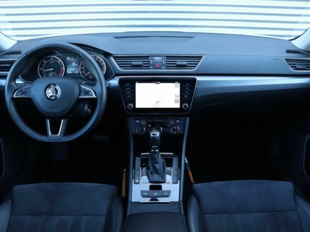 Белый Шкода Суперб, объемом двигателя 1.6 л и пробегом 37 тыс. км за 14500 $, фото 6 на Automoto.ua