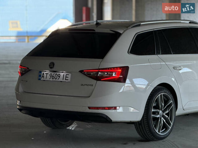 Белый Шкода Суперб, объемом двигателя 1.97 л и пробегом 225 тыс. км за 17500 $, фото 21 на Automoto.ua