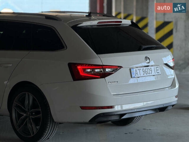 Белый Шкода Суперб, объемом двигателя 1.97 л и пробегом 225 тыс. км за 17500 $, фото 26 на Automoto.ua