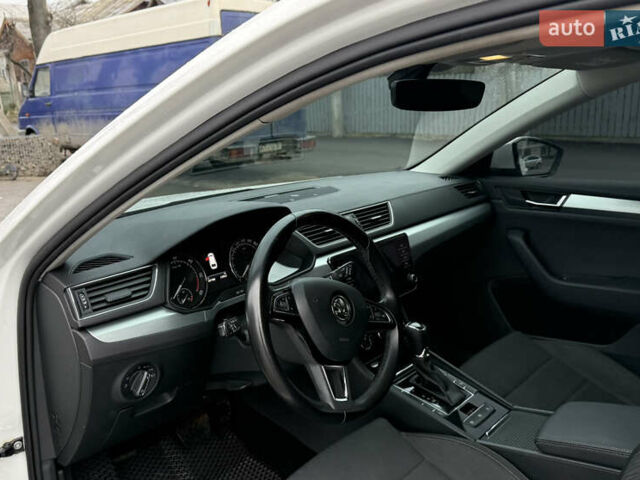 Белый Шкода Суперб, объемом двигателя 1.97 л и пробегом 260 тыс. км за 16199 $, фото 10 на Automoto.ua