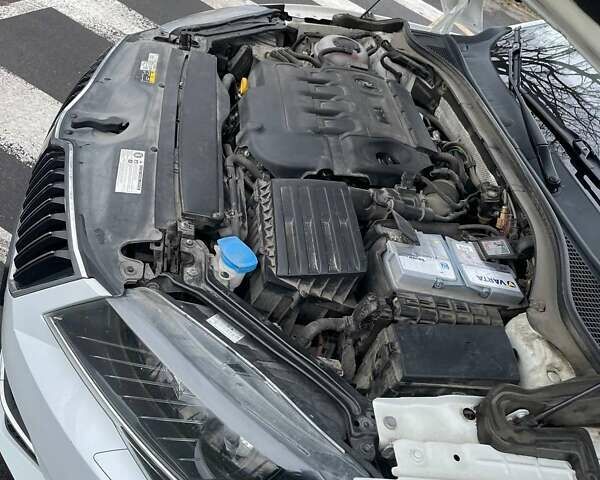 Белый Шкода Суперб, объемом двигателя 1.97 л и пробегом 268 тыс. км за 19999 $, фото 51 на Automoto.ua