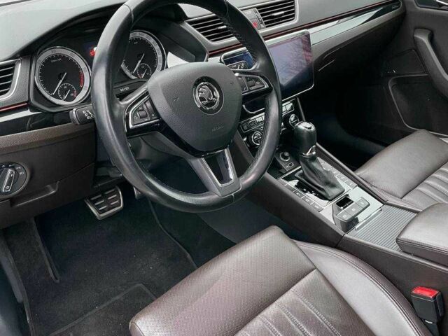 Белый Шкода Суперб, объемом двигателя 2 л и пробегом 268 тыс. км за 19999 $, фото 14 на Automoto.ua