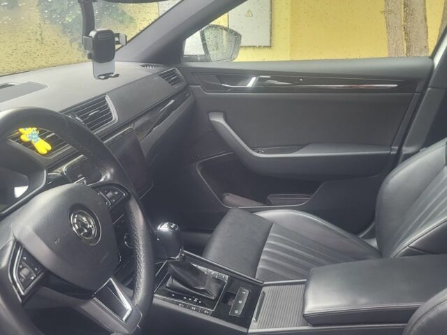 Белый Шкода Суперб, объемом двигателя 2 л и пробегом 195 тыс. км за 22500 $, фото 6 на Automoto.ua